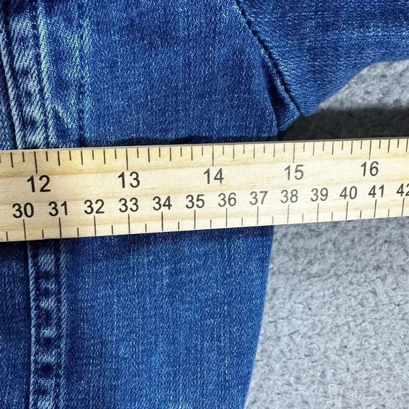 A/X Armani Exchange cropped denim jean jacket Womens XS blue Metal Buttons - Picture 5 of 7